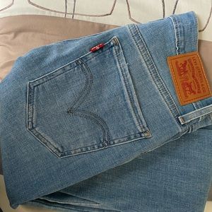 Levi’s Mile High Super Skinny Jeans